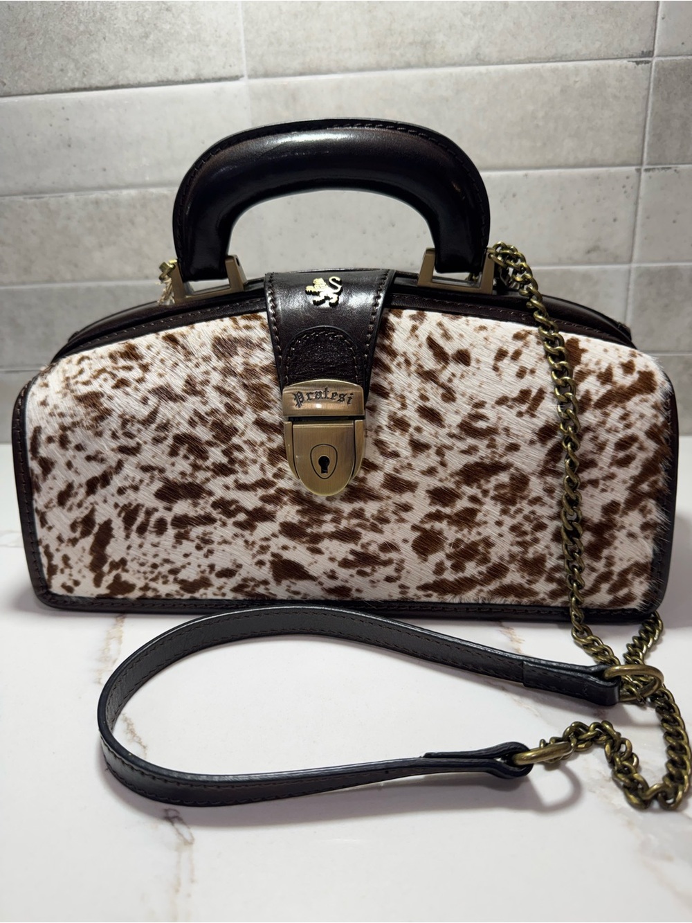 Luxurious Pratesi Firenze Lady Brunelleschi Cavallino handbag.  Made in Italy.